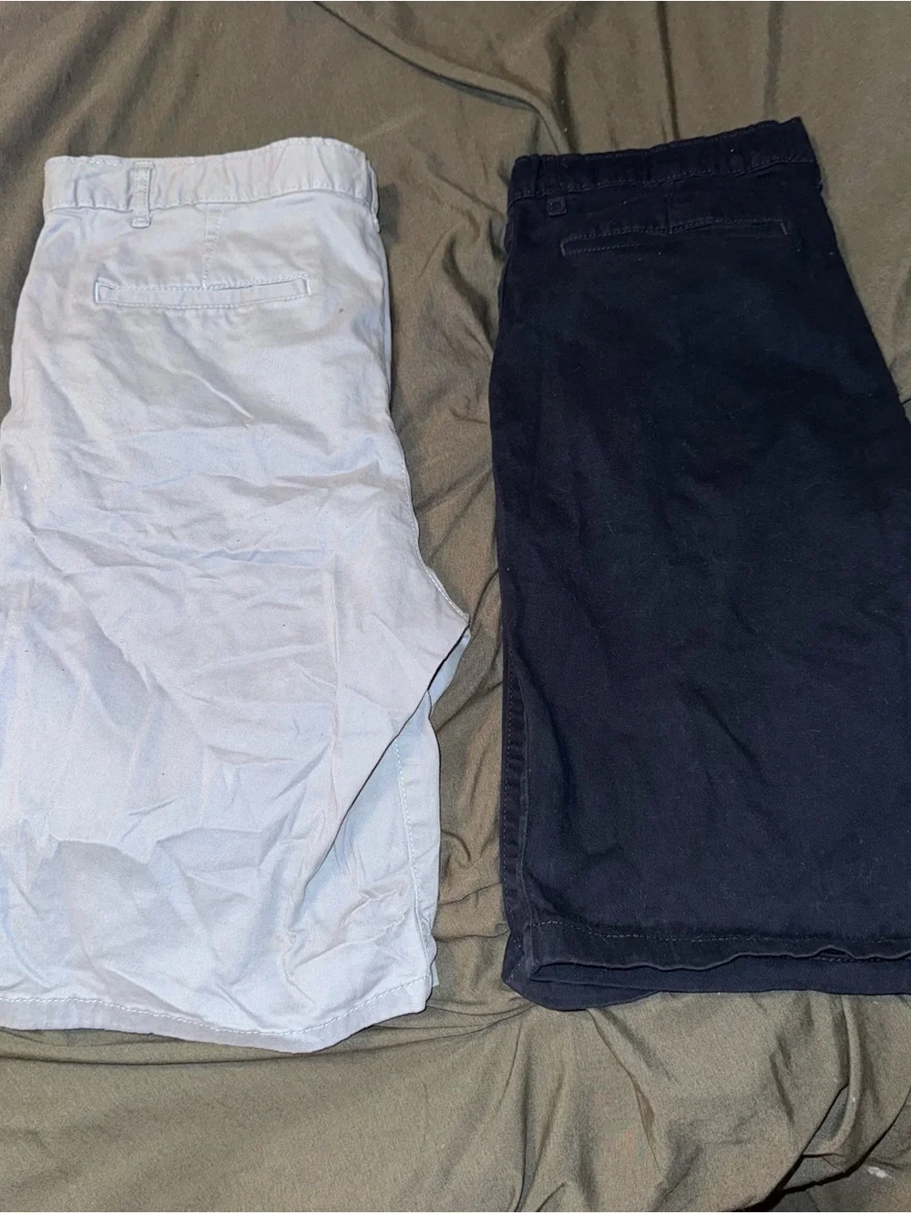 Boys Children’s Place Shorts Size 18 Light Hray & Navy